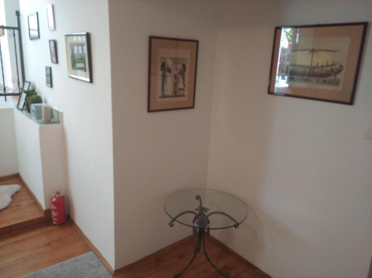 Veky Apartment Jezera Bagian luar foto