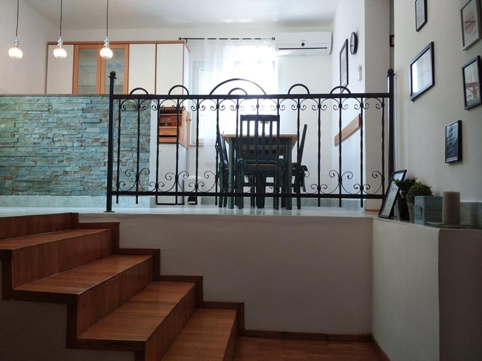 Veky Apartment Jezera Bagian luar foto
